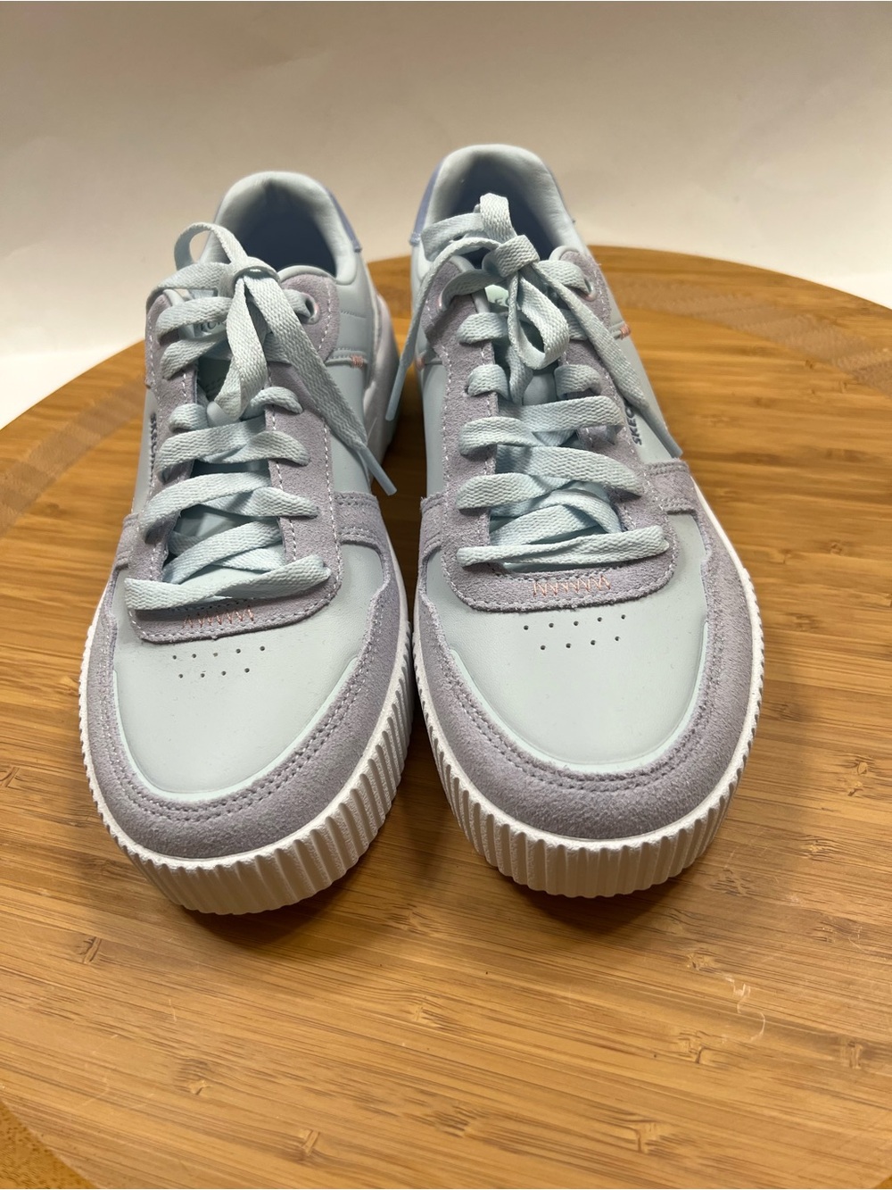 Sketcher Court Classics Jade Suede Feline Wmns SZ 7.5 Lace-Up Platform Sneakers